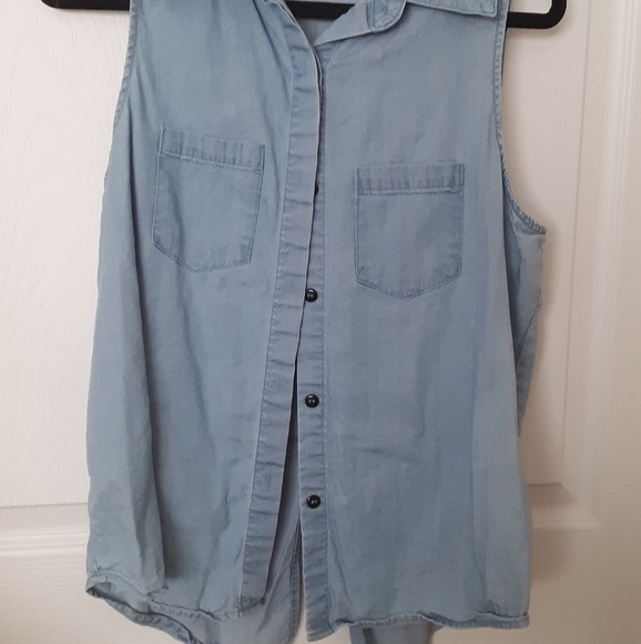 Jean Button Up Top - Picture 3 of 3